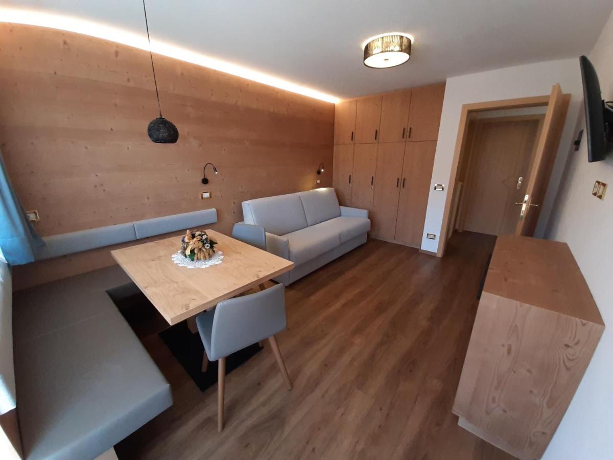 Apartments Lasteis Ла-Вілла Екстер'єр фото