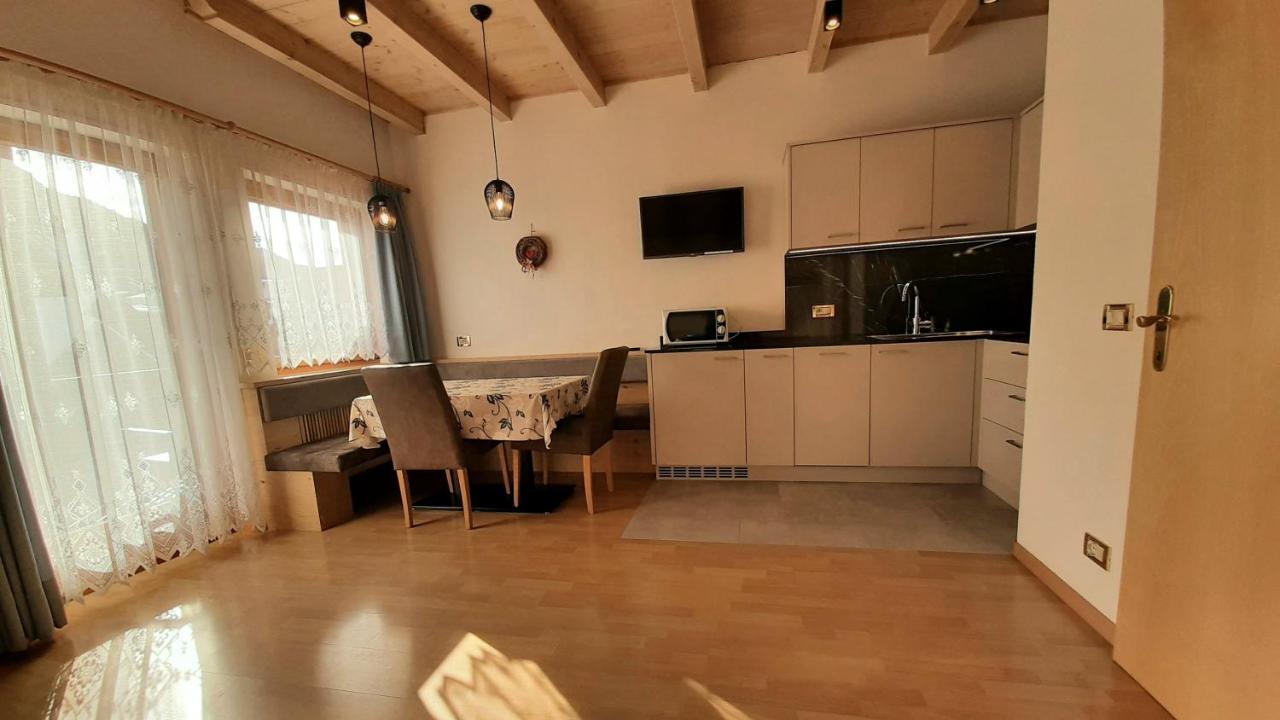 Apartments Lasteis Ла-Вілла Екстер'єр фото