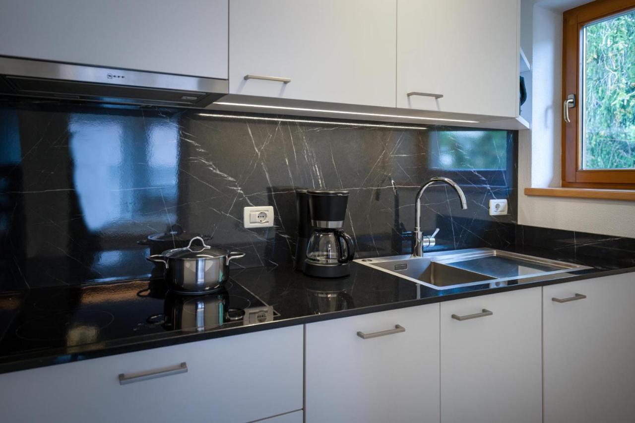 Apartments Lasteis Ла-Вілла Екстер'єр фото